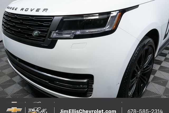 Used 2024 Land Rover Range Rover SE image 38
