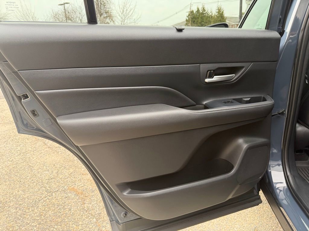 Used 2024 Toyota Grand Highlander AWD image 18