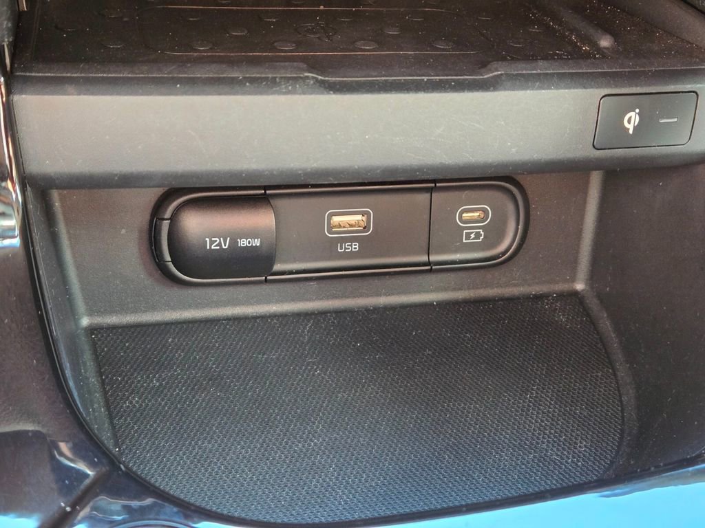 Used 2024 Kia Seltos EX FWD image 29