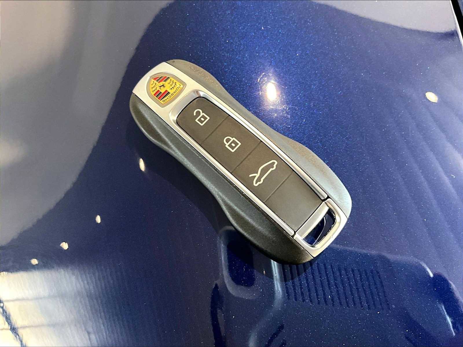 Used 2024 Porsche 911 Carrera 4 image 34