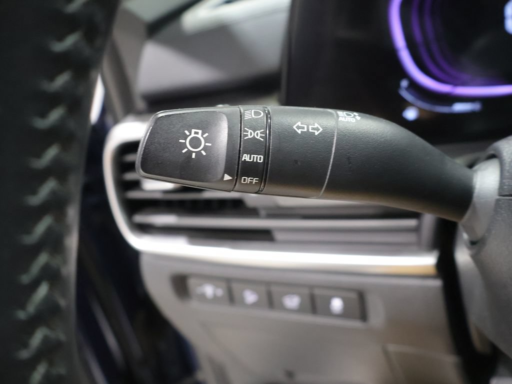 Used 2025 Kia Telluride S AWD/4WD image 36