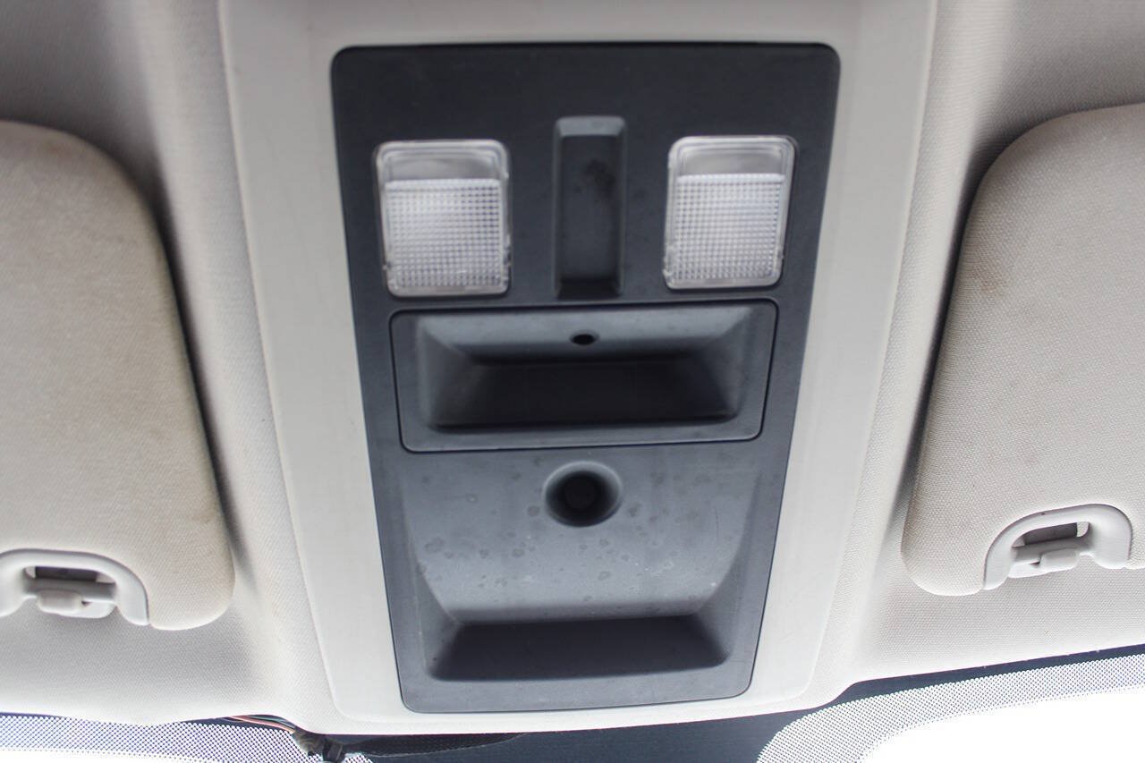 Used 2016 RAM 5500 Tradesman w/ Power & Remote Entry Group AWD/4WD image 41