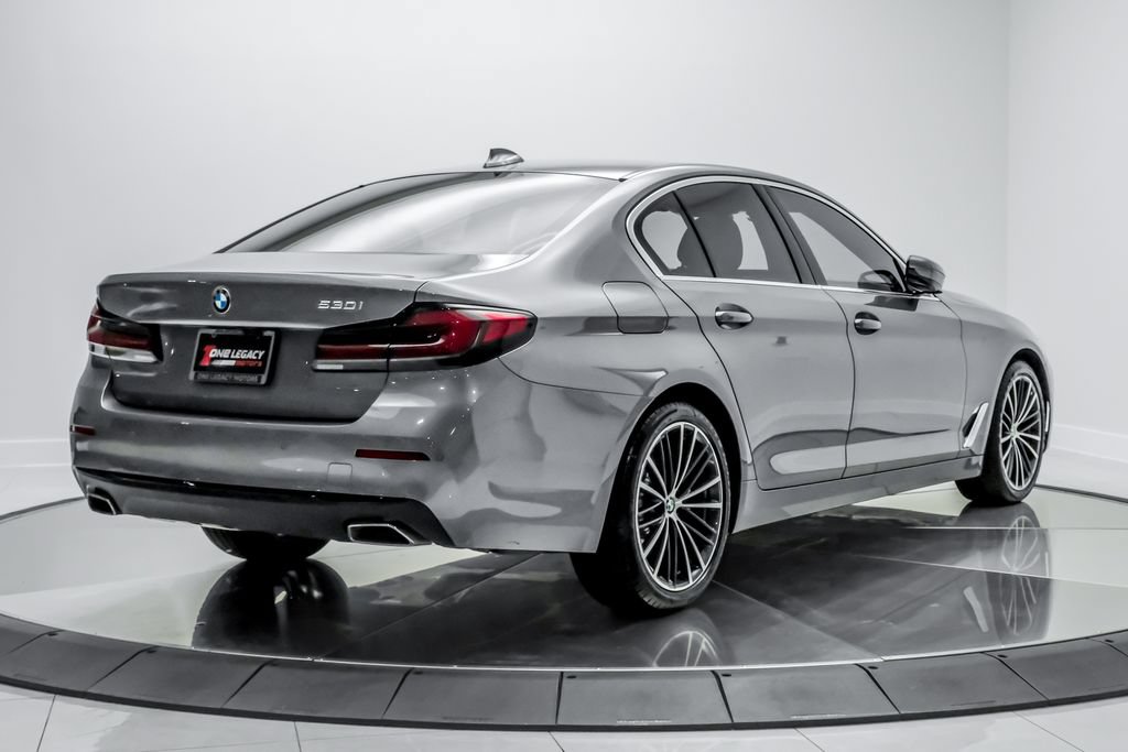Used 2023 BMW 530i w/ Premium Package RWD image 6