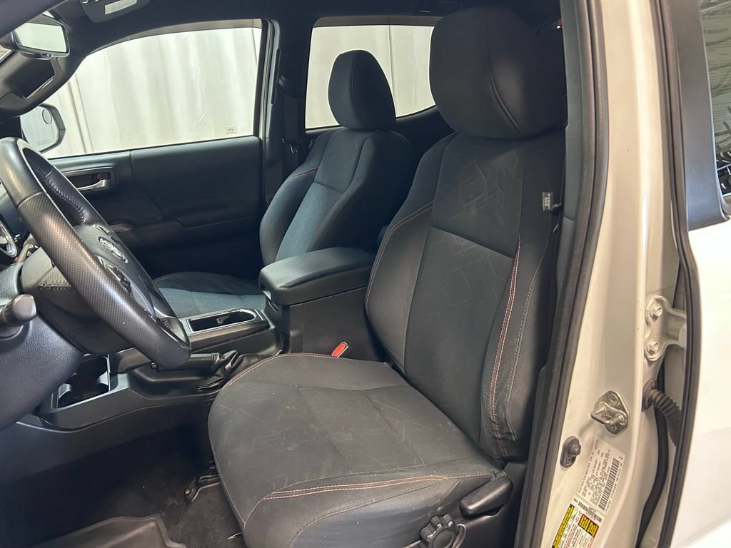 Used 2019 Toyota Tacoma TRD Sport RWD image 8