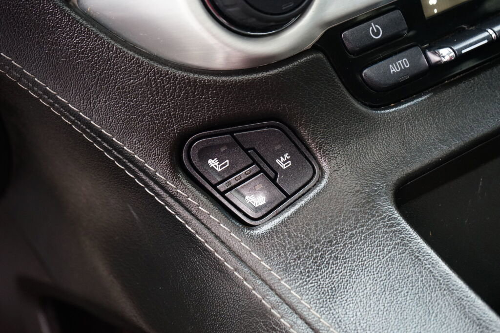 Used 2015 GMC Yukon SLT w/ Open Road Package image 20