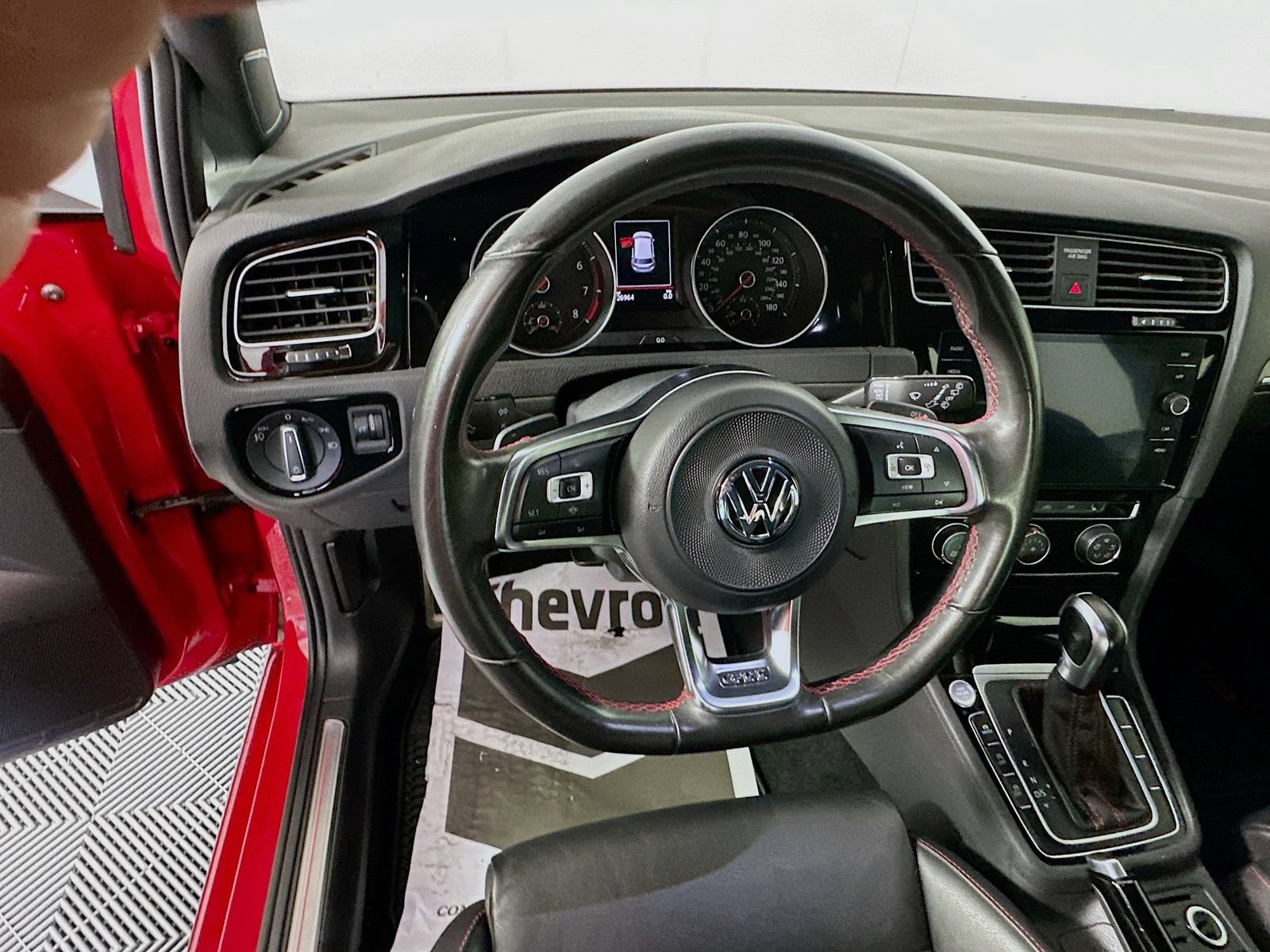 Used 2021 Volkswagen GTI SE FWD image 11