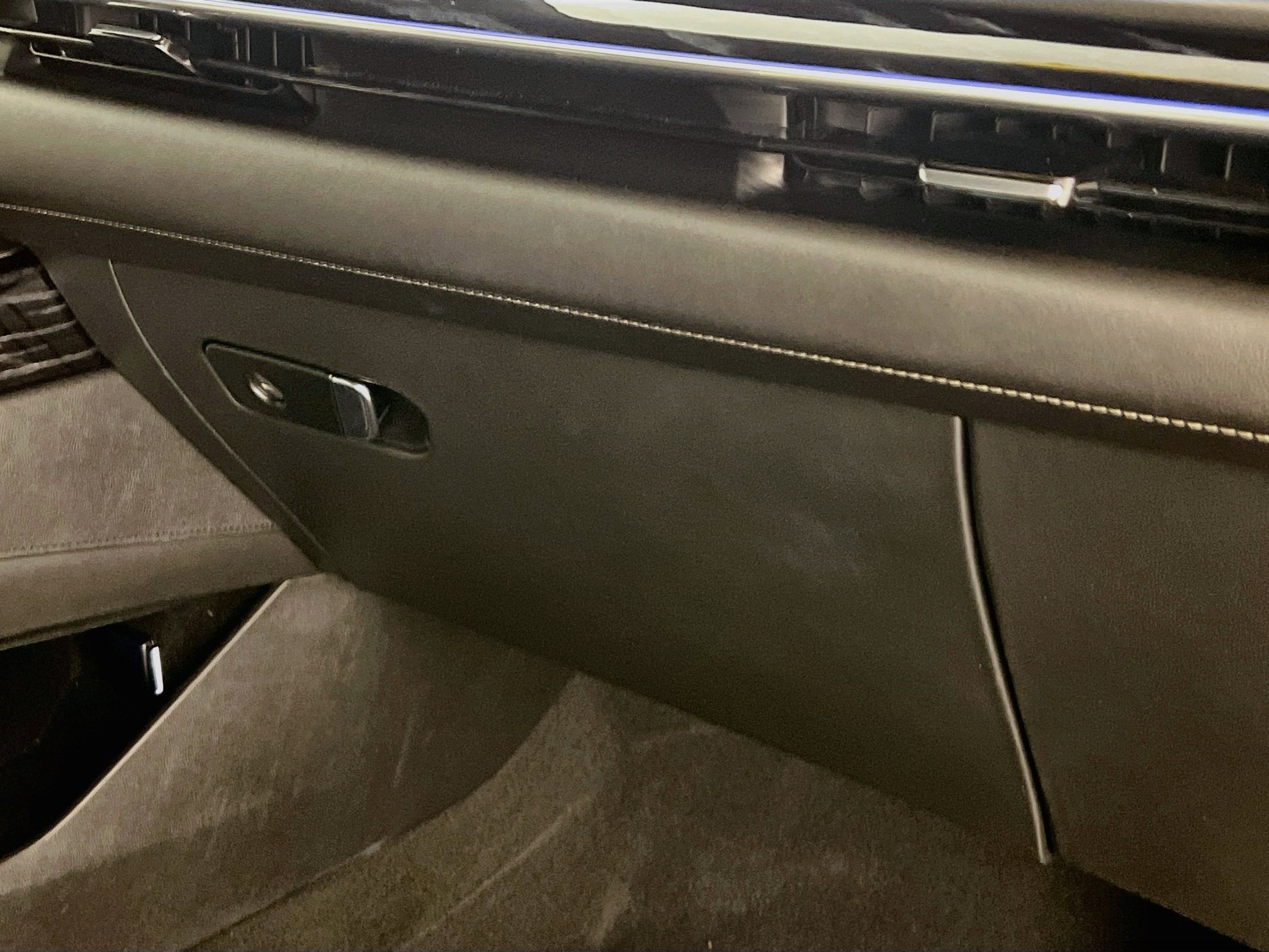 Used 2021 Cadillac Escalade Sport w/ Driver Assist Tech Package AWD/4WD image 27