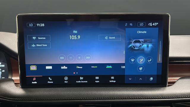 Used 2022 Lincoln Nautilus Reserve AWD/4WD image 31