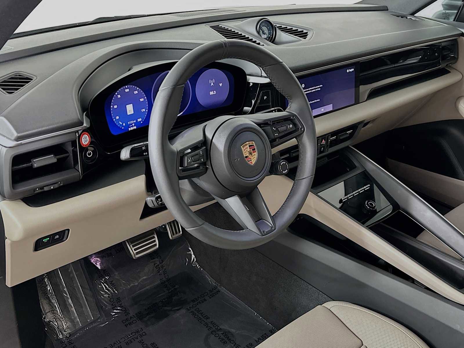 Certified 2025 Porsche Macan 4S Electric image 4