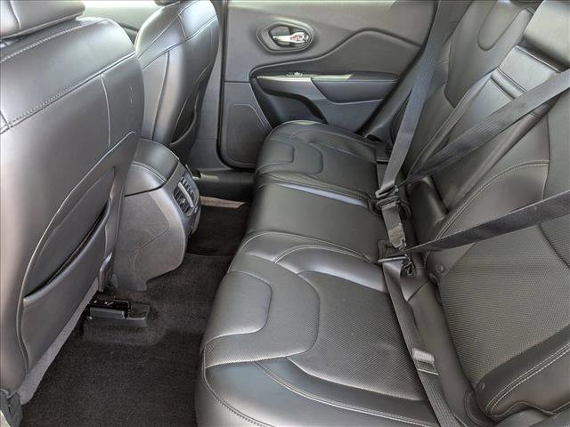 Used 2019 Jeep Cherokee Limited FWD image 18
