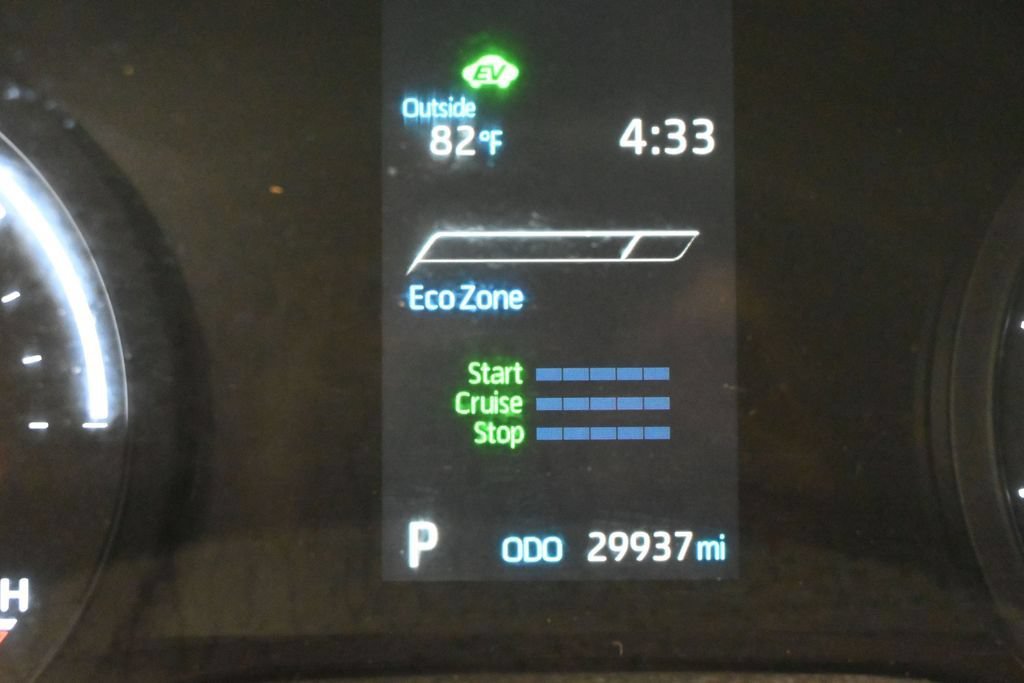 Certified 2022 Toyota Sienna XLE AWD/4WD image 16
