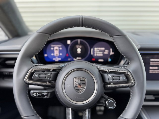 New 2025 Porsche Macan Turbo Electric image 16