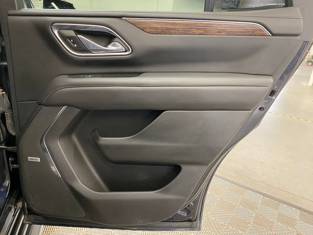 Used 2022 Chevrolet Tahoe High Country AWD/4WD image 14
