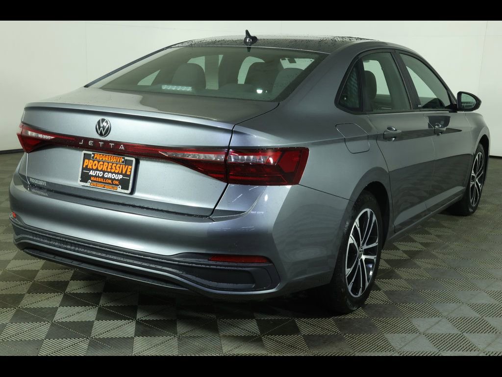 Used 2025 Volkswagen Jetta Sport FWD image 14