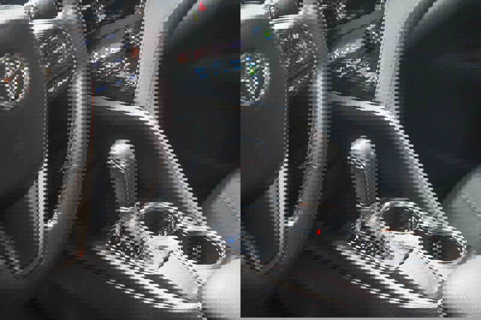 Certified 2021 Toyota Camry SE w/ Convenience Package image 24