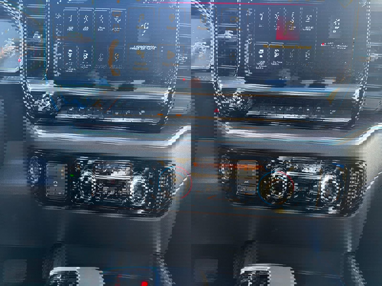 New 2026 GMC Sierra 1500 SLT w/ SLT Premium Plus Package image 25