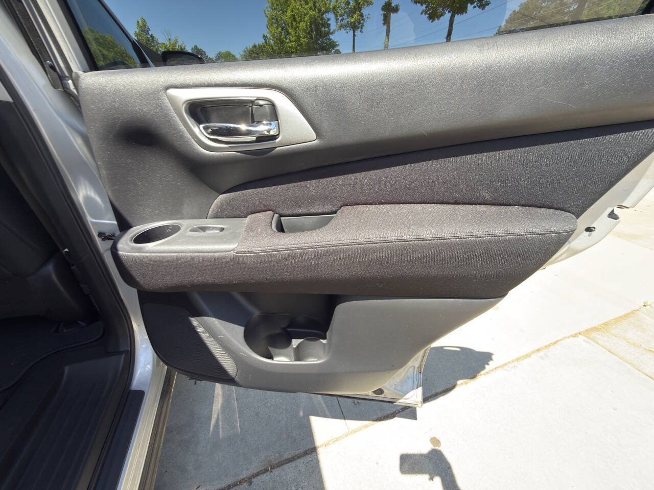 Used 2017 Nissan Pathfinder S AWD/4WD image 42