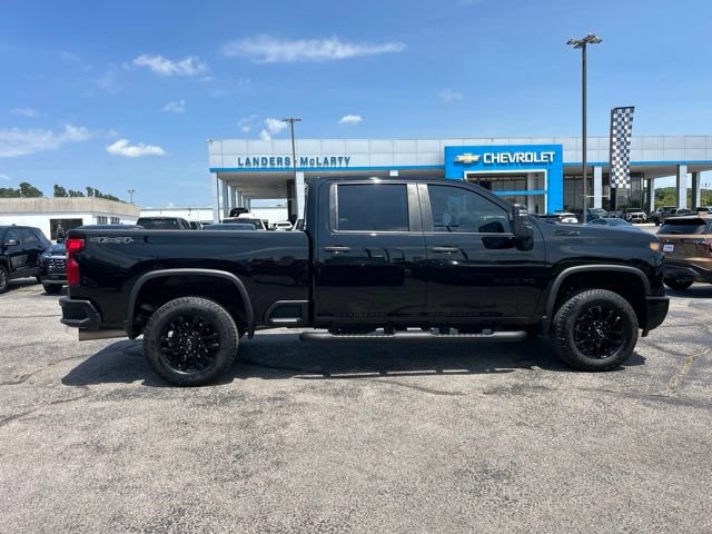 Used 2025 Chevrolet Silverado 2500 Custom w/ Custom Value Package AWD/4WD image 2