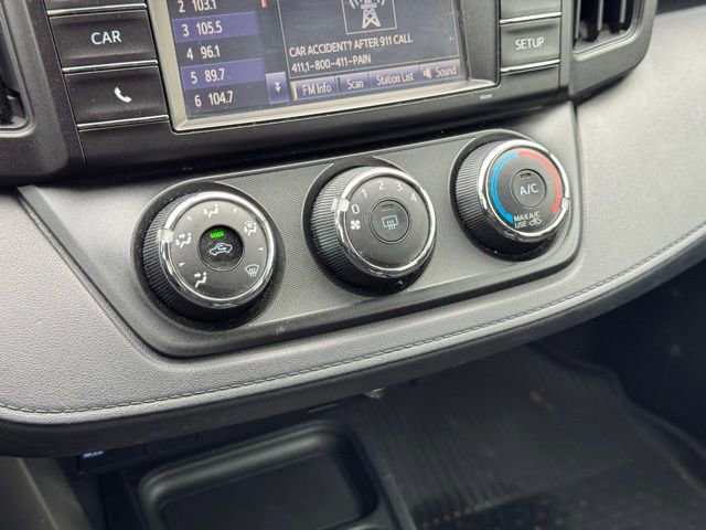 Used 2016 Toyota RAV4 LE image 28