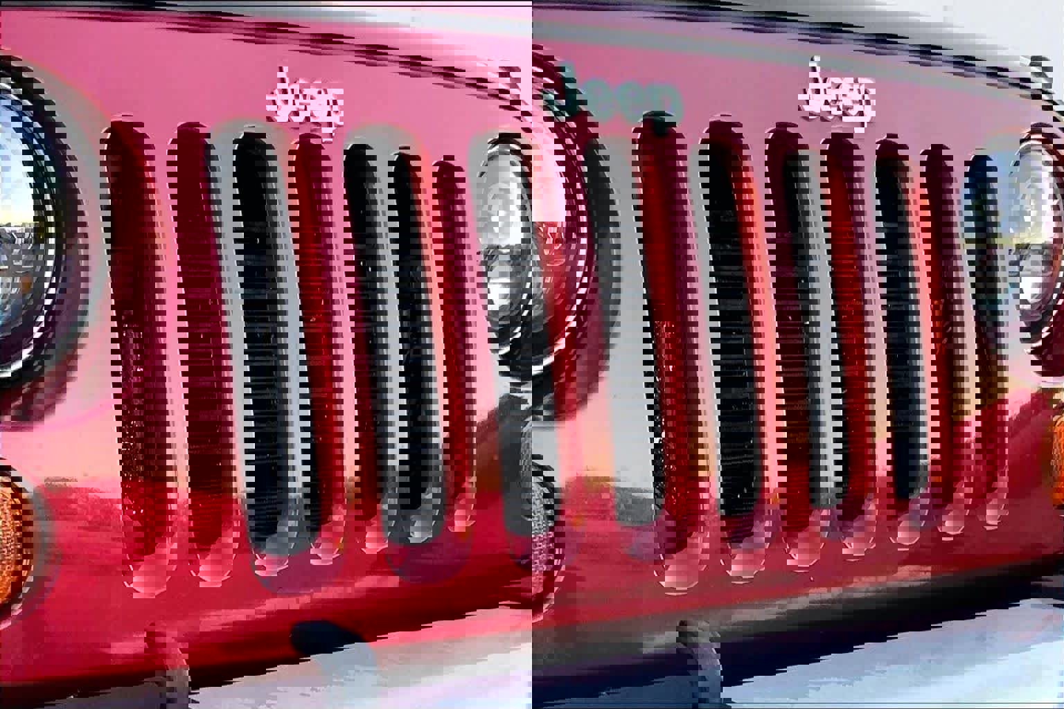 Used 2012 Jeep Wrangler Unlimited Sahara w/ Connectivity Group image 25