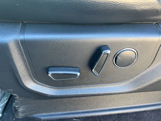 Used 2015 Ford F150 Lariat w/ Equipment Group 502A Luxury image 29