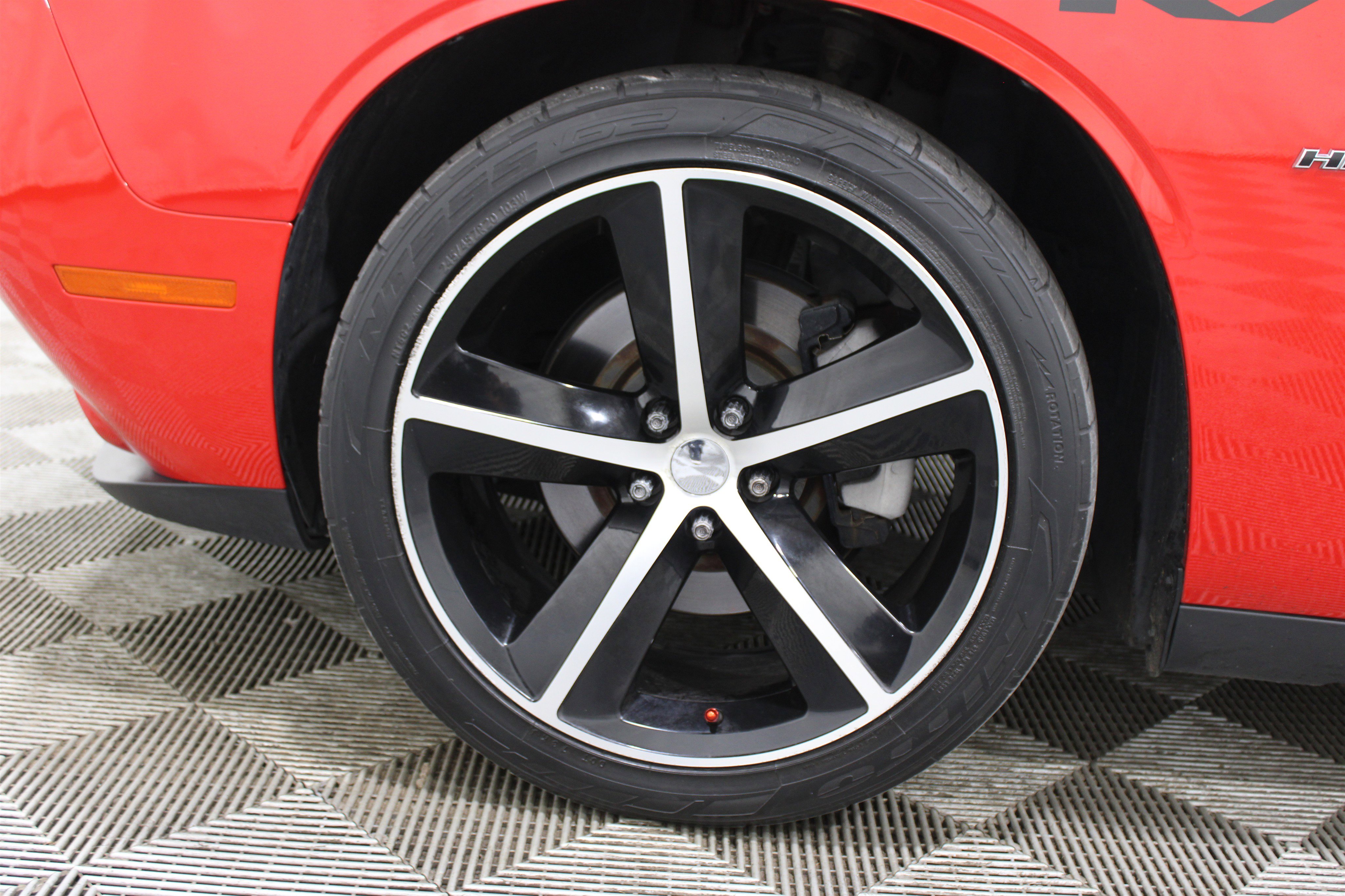 Used 2016 Dodge Challenger R/T image 33