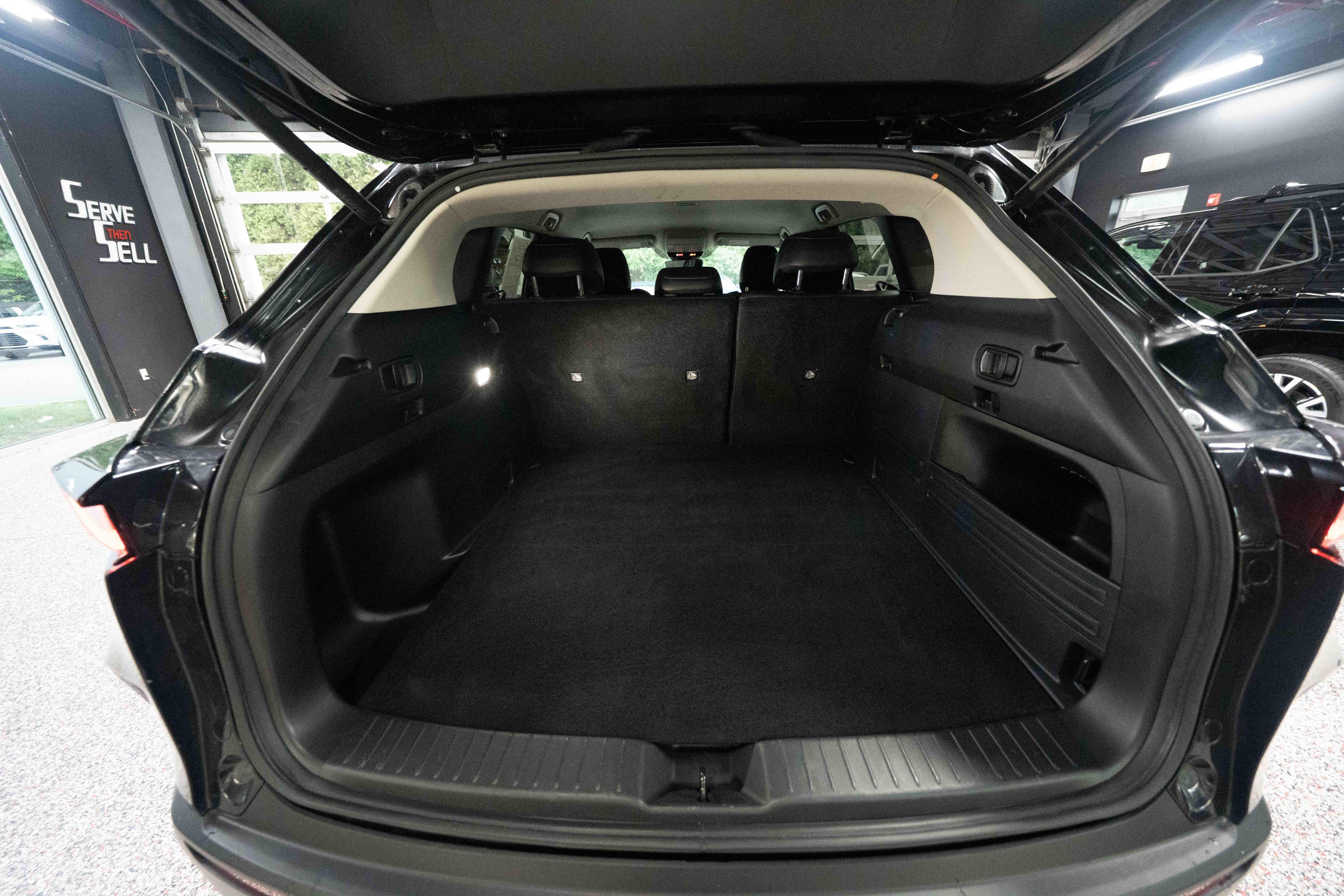 Used 2025 MAZDA CX-50 2.5 Hybrid w/ Preferred Pkg AWD/4WD image 28