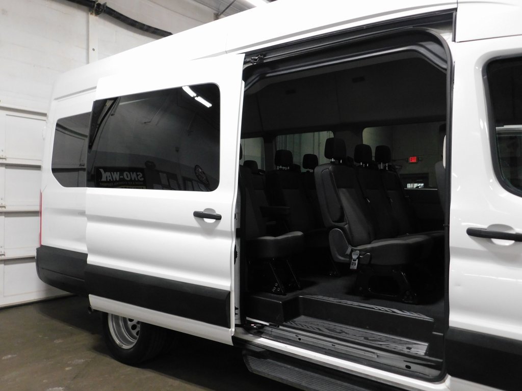 Used 2023 Ford Transit 350 XLT image 39