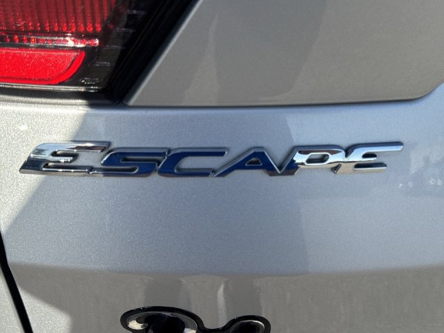 Used 2018 Ford Escape Titanium FWD image 31