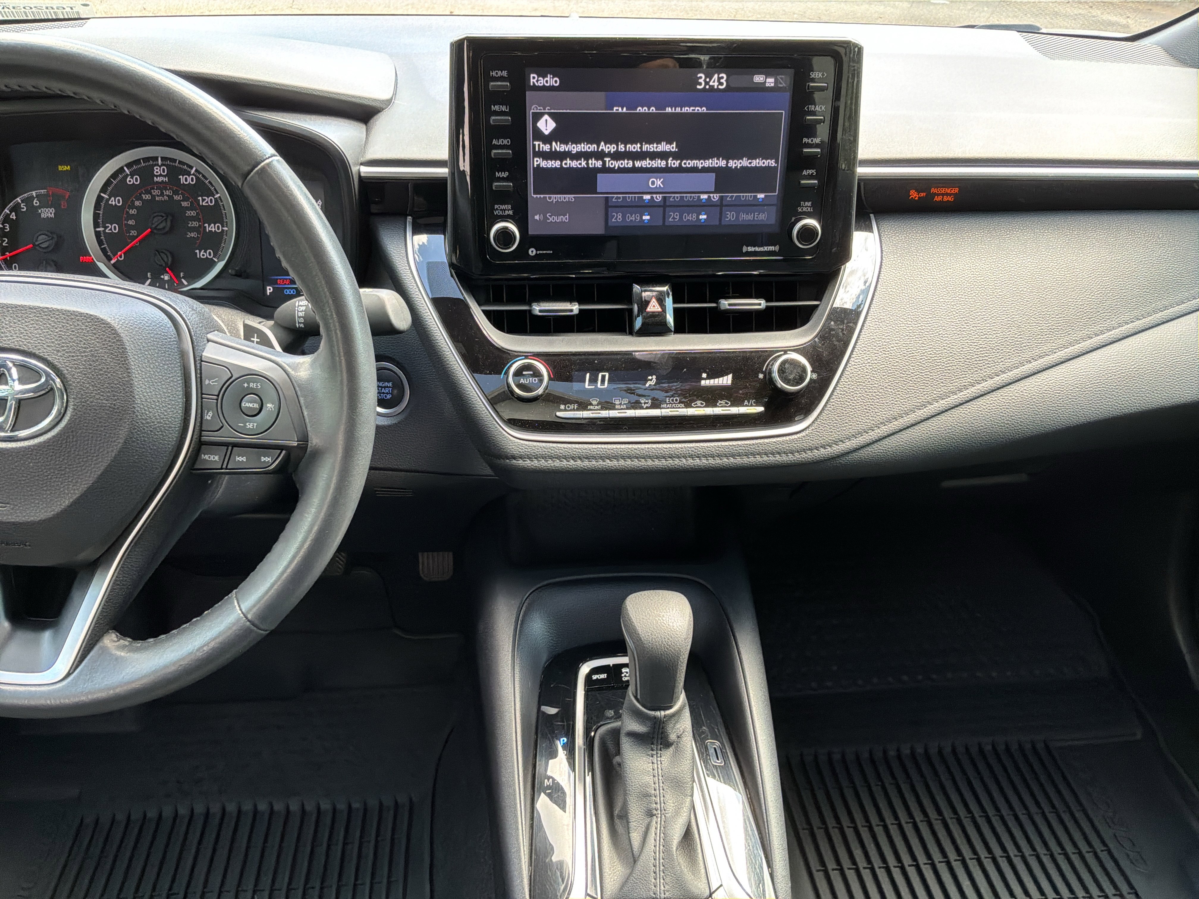 Used 2022 Toyota Corolla SE w/ SE Premium Package FWD image 30