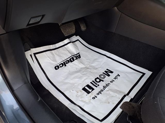 Used 2025 Toyota Corolla LE image 48