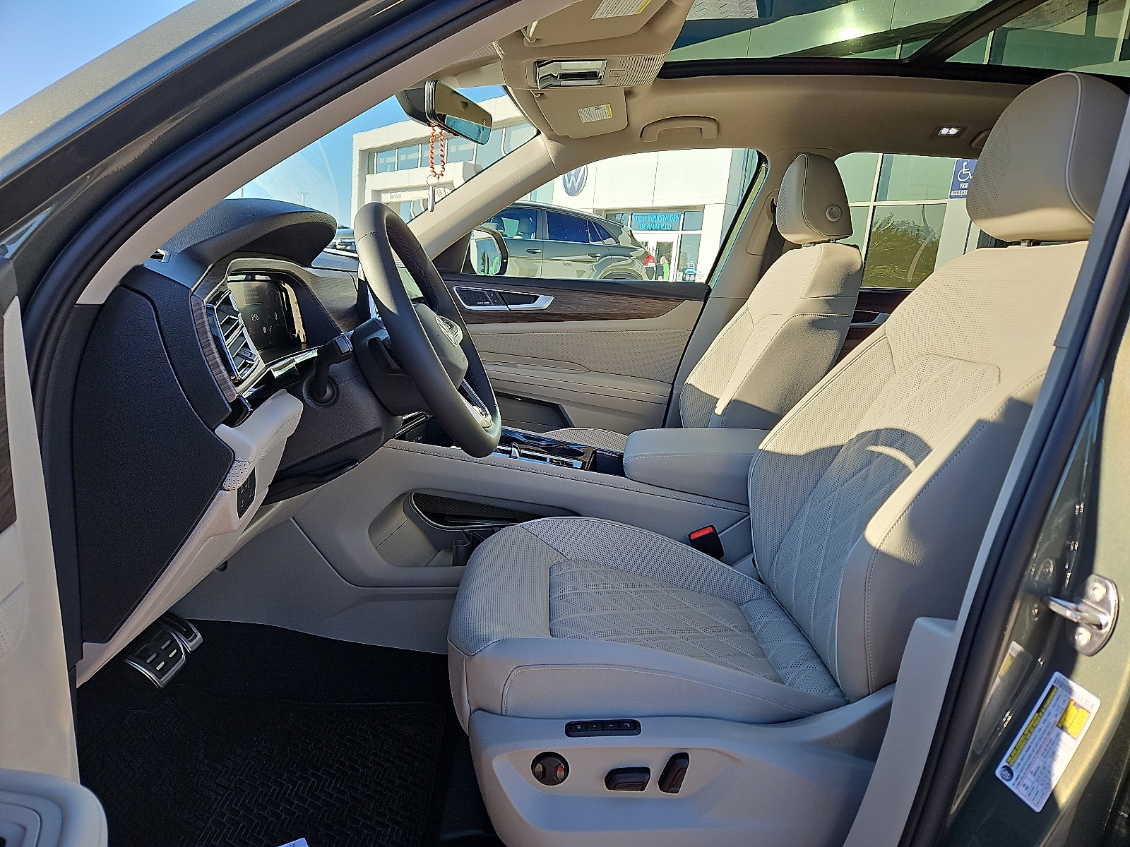 New 2026 Volkswagen Atlas SEL Premium R-Line image 14