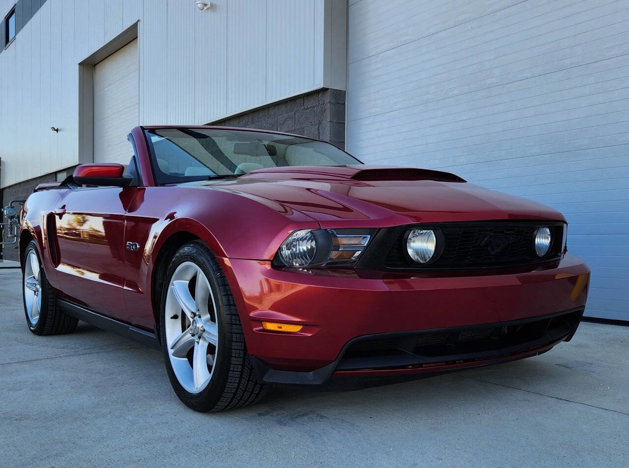 Used 2011 Ford Mustang GT Premium image 21