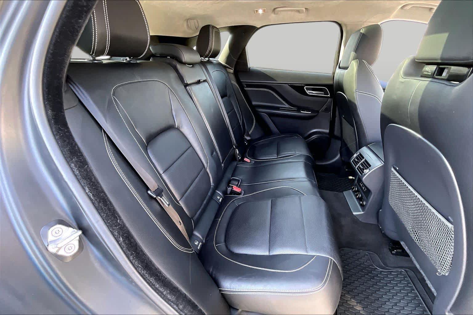 Used 2019 Jaguar F-PACE R-Sport AWD/4WD image 18