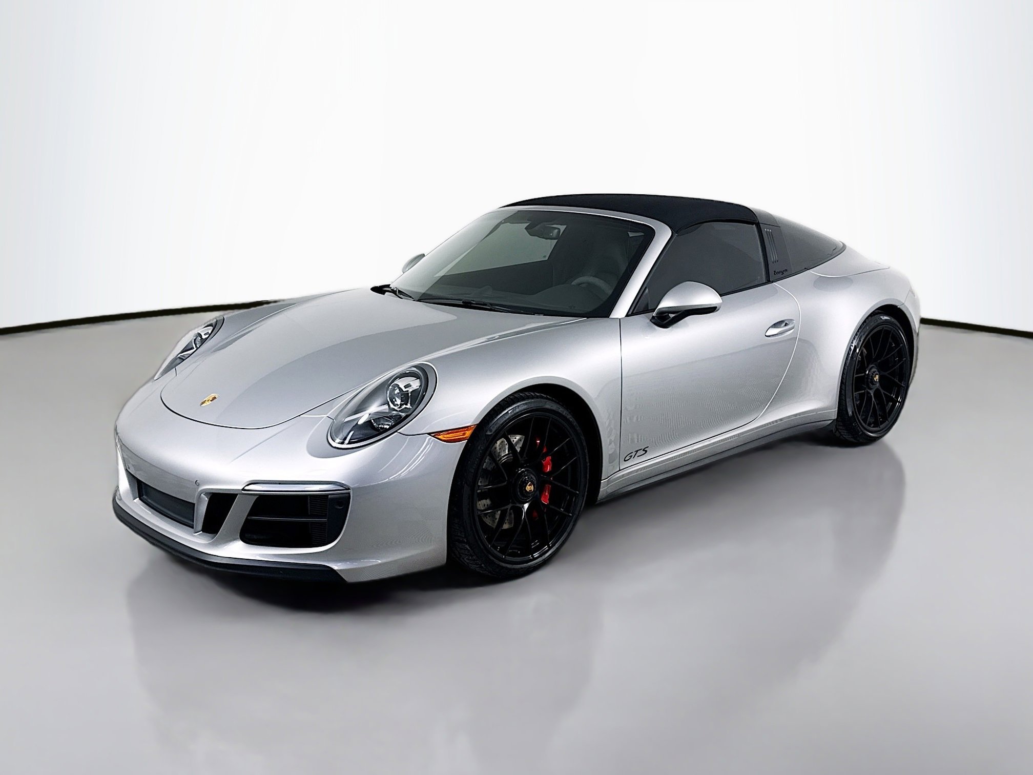 Certified 2019 Porsche 911 Targa 4 GTS image 1