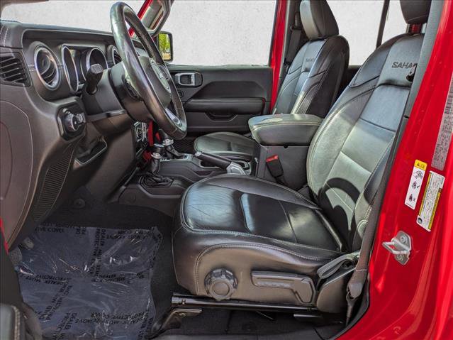 Used 2018 Jeep Wrangler Unlimited Sahara AWD/4WD image 16