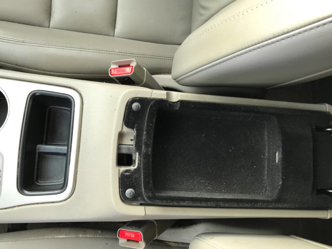 Used 2013 Jeep Grand Cherokee Laredo image 41