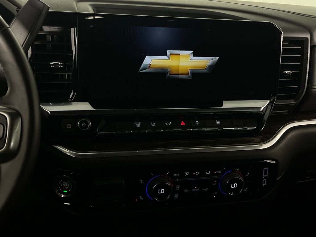 Used 2025 Chevrolet Silverado 2500 LT w/ Convenience Package image 21