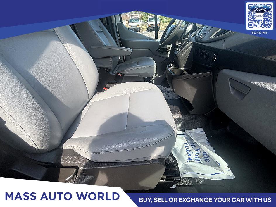 Used 2017 Ford Transit 250 130 Low Roof image 11