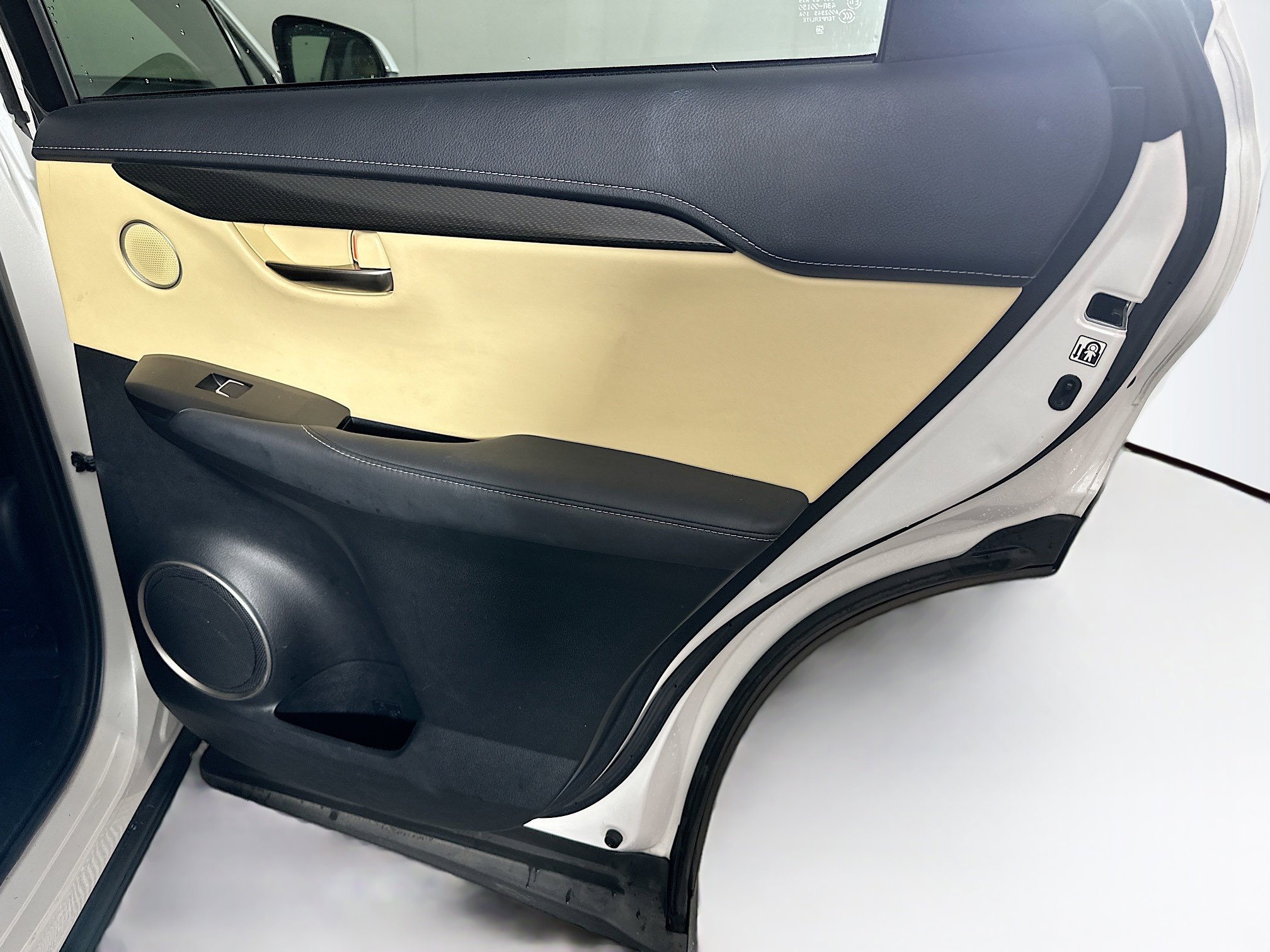 Used 2018 Lexus NX 300 FWD image 29