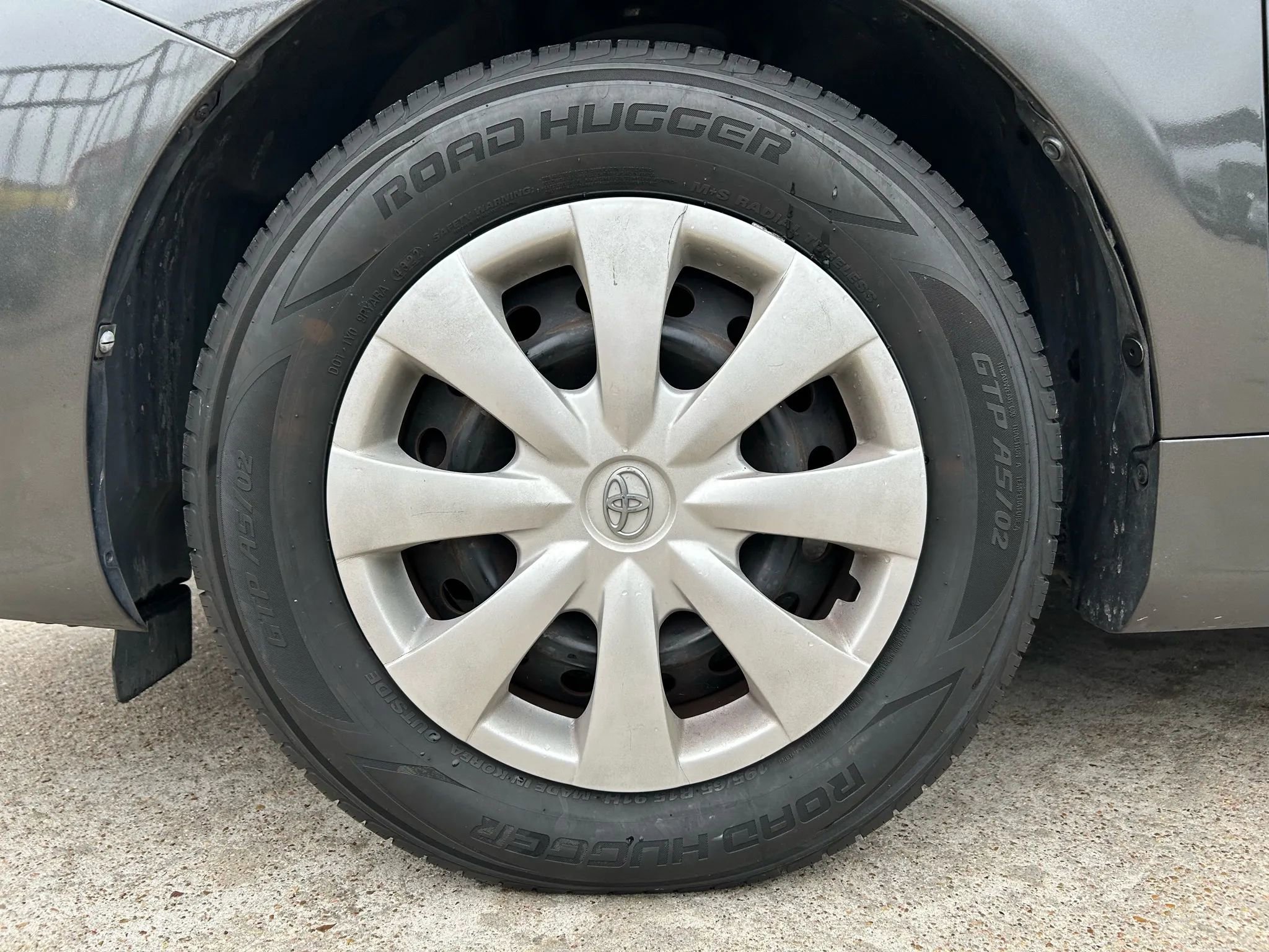 Used 2010 Toyota Corolla LE FWD image 24