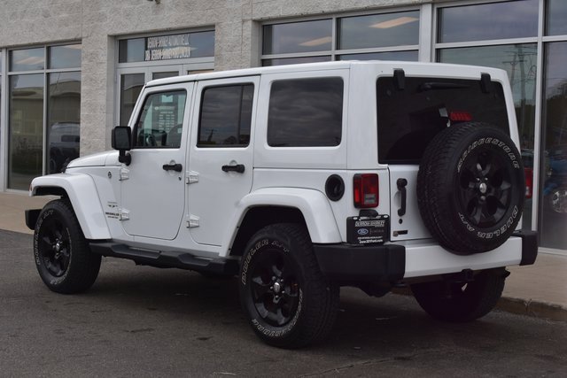 Used 2016 Jeep Wrangler Unlimited Sahara w/ Dual Top Group image 4