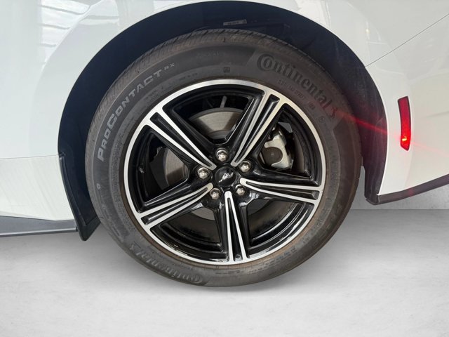 Used 2024 Ford Mustang Coupe RWD image 17