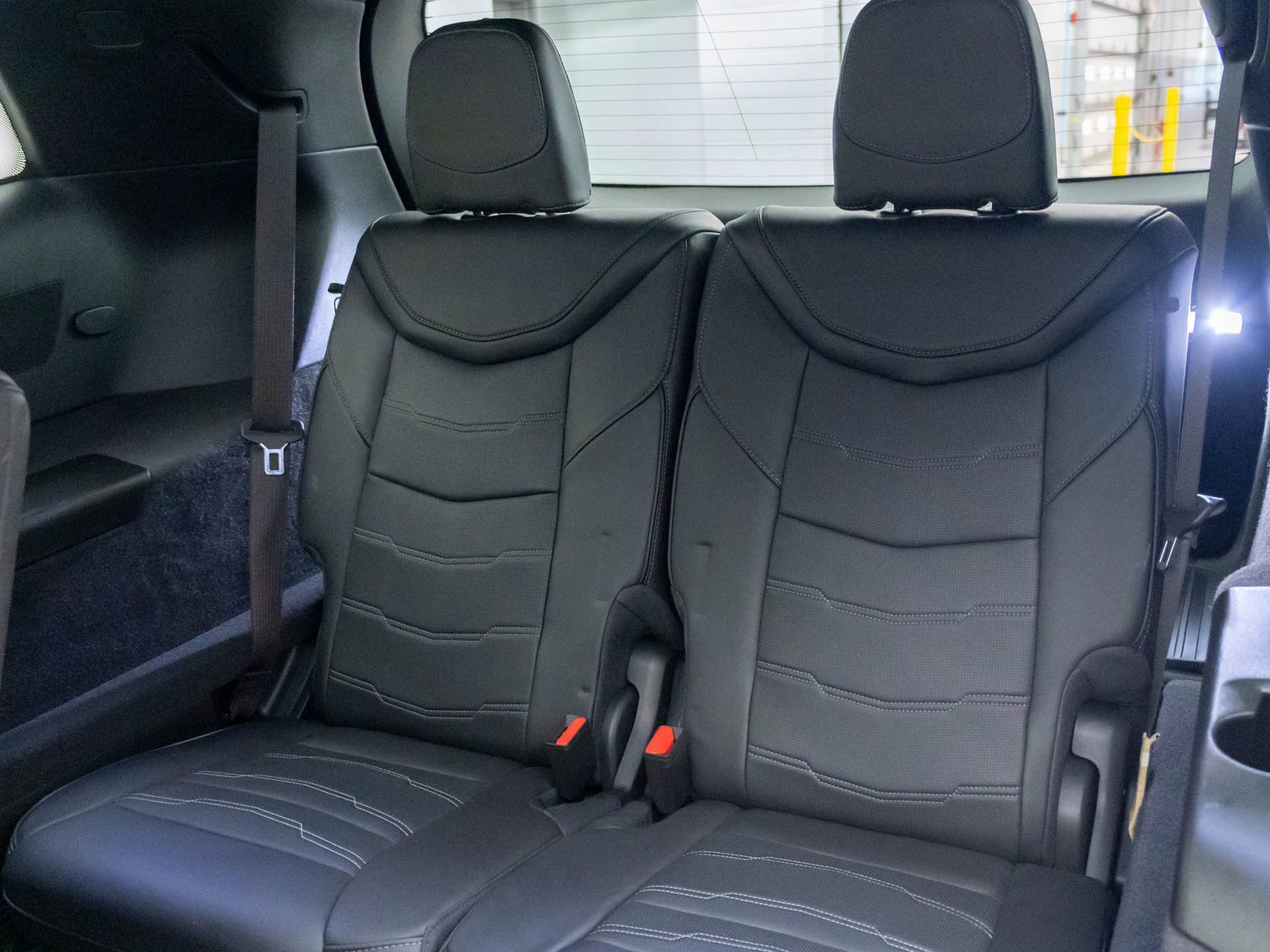 Certified 2025 Cadillac XT6 Premium Luxury w/ Platinum Package image 30