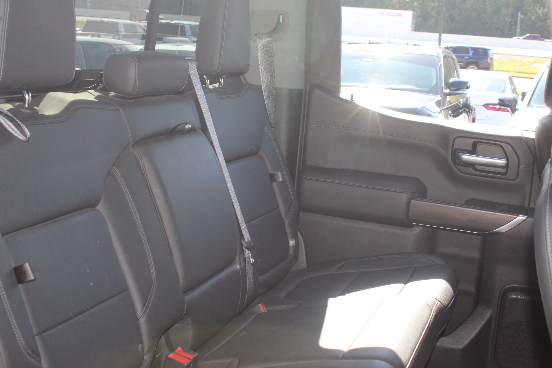 Used 2019 GMC Sierra 1500 SLT w/ SLT Premium Plus Package AWD/4WD image 34