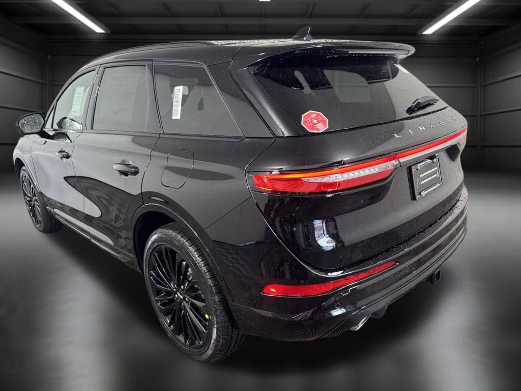 New 2026 Lincoln Corsair Reserve image 3