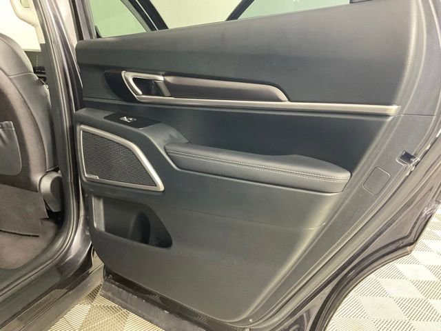 Used 2025 Kia Telluride S AWD/4WD image 30