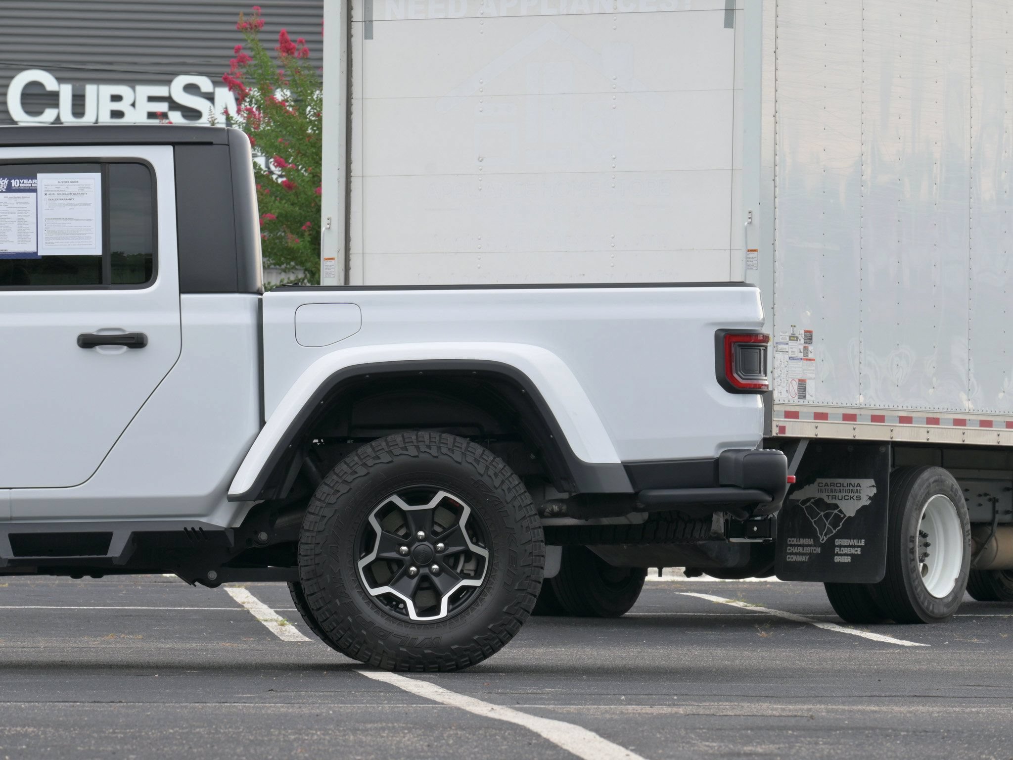 Used 2023 Jeep Gladiator Rubicon w/ Cold Weather Group AWD/4WD image 6