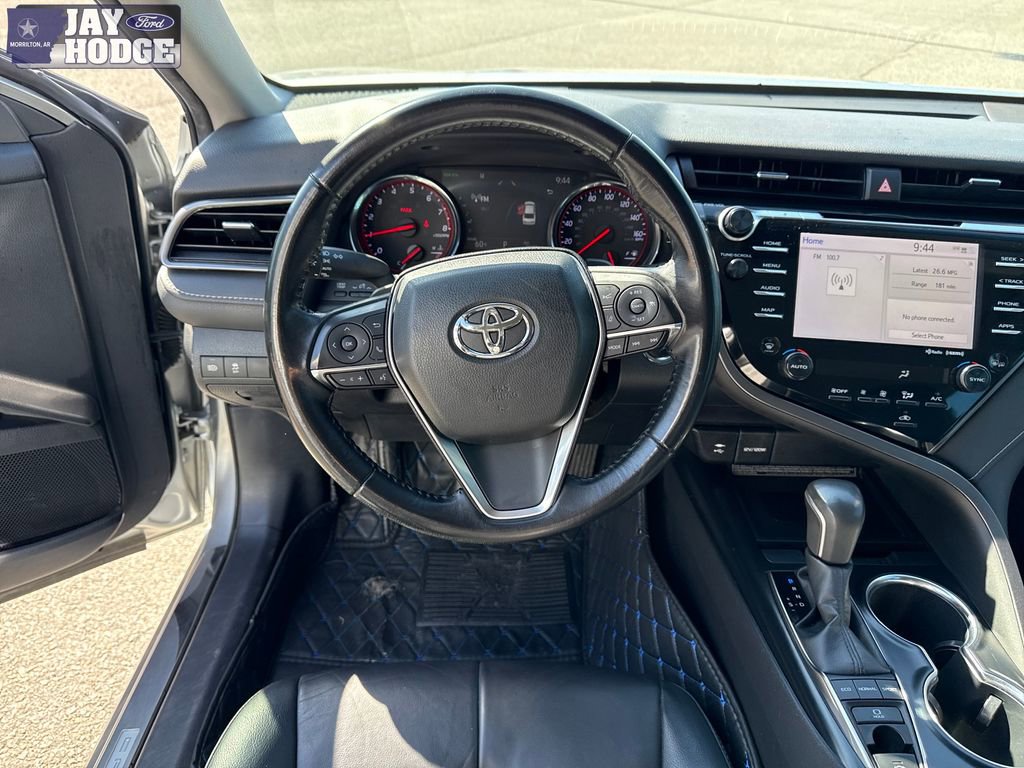 Used 2019 Toyota Camry XSE FWD image 15