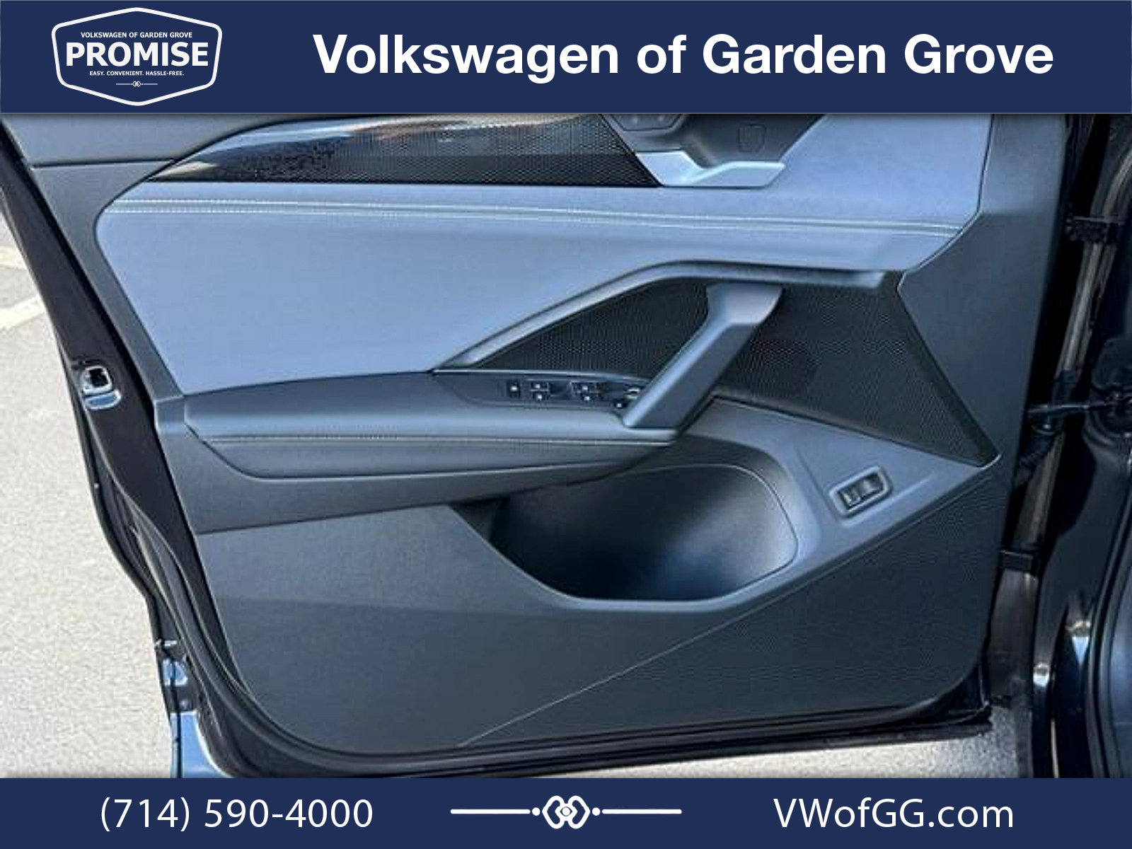 New 2026 Volkswagen Tiguan SE R-Line FWD image 11